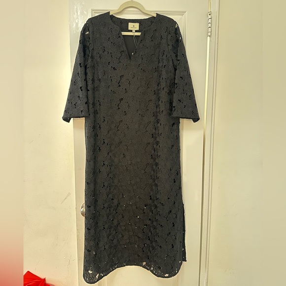 Tuckernuck Jamie black lace v-neck dress in S - Brand New w Tags - Picture 3 of 6